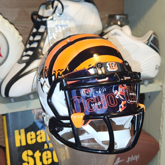 Ochocinco Bengals Chad Johnson Autographed mini helmet Cincinnati Bengals - Picture 5 of 13